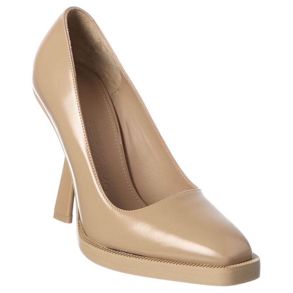 Ferragamo Leather Pump